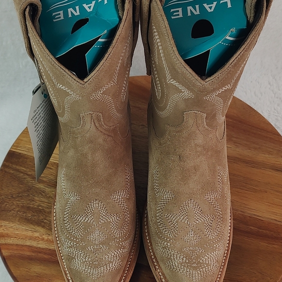 Lane Saratoga Bootie Womens Latte Roughout Leather Western Short Snip Toe  NWT - Picture 8 of 9